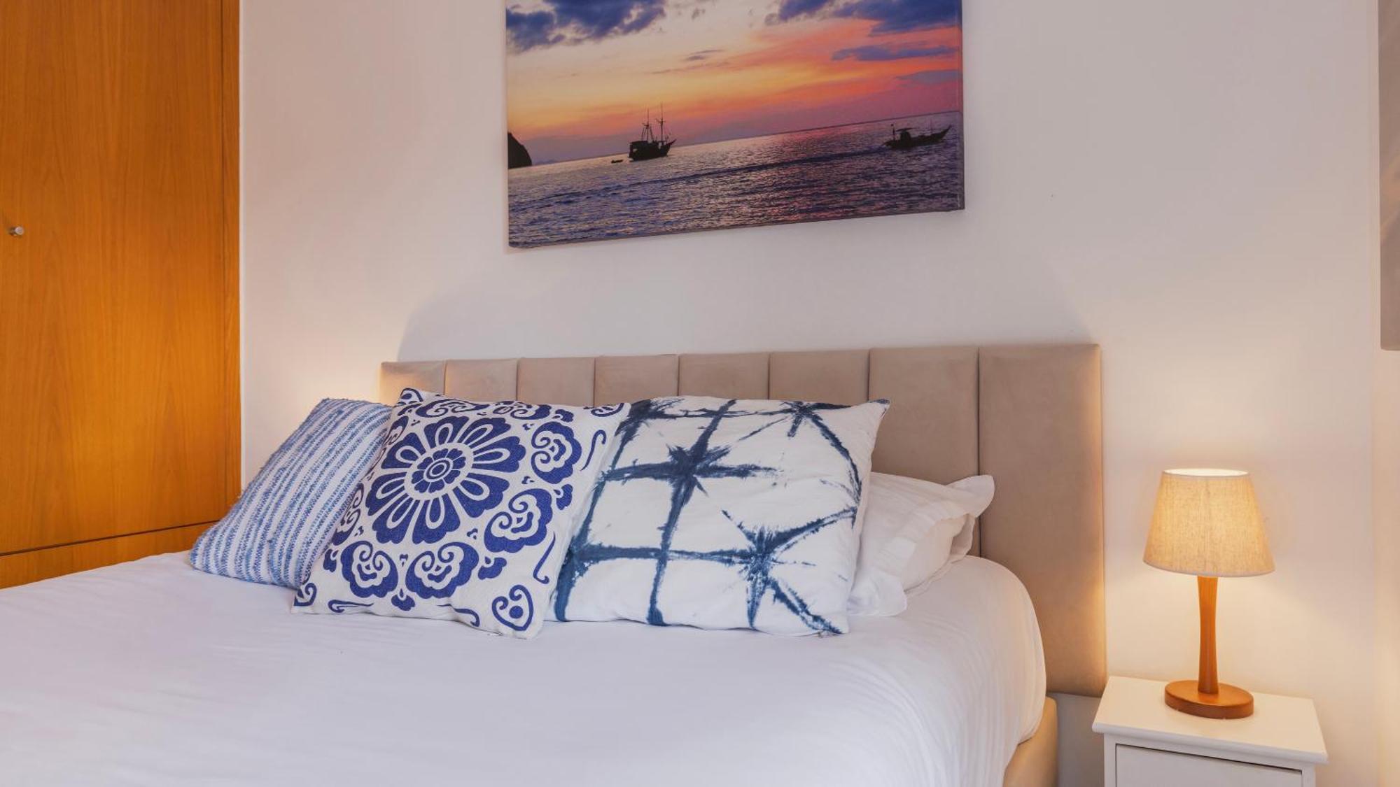 Sunny Design Apt In Praca Das Flores By Lovelystay Lisbona Esterno foto