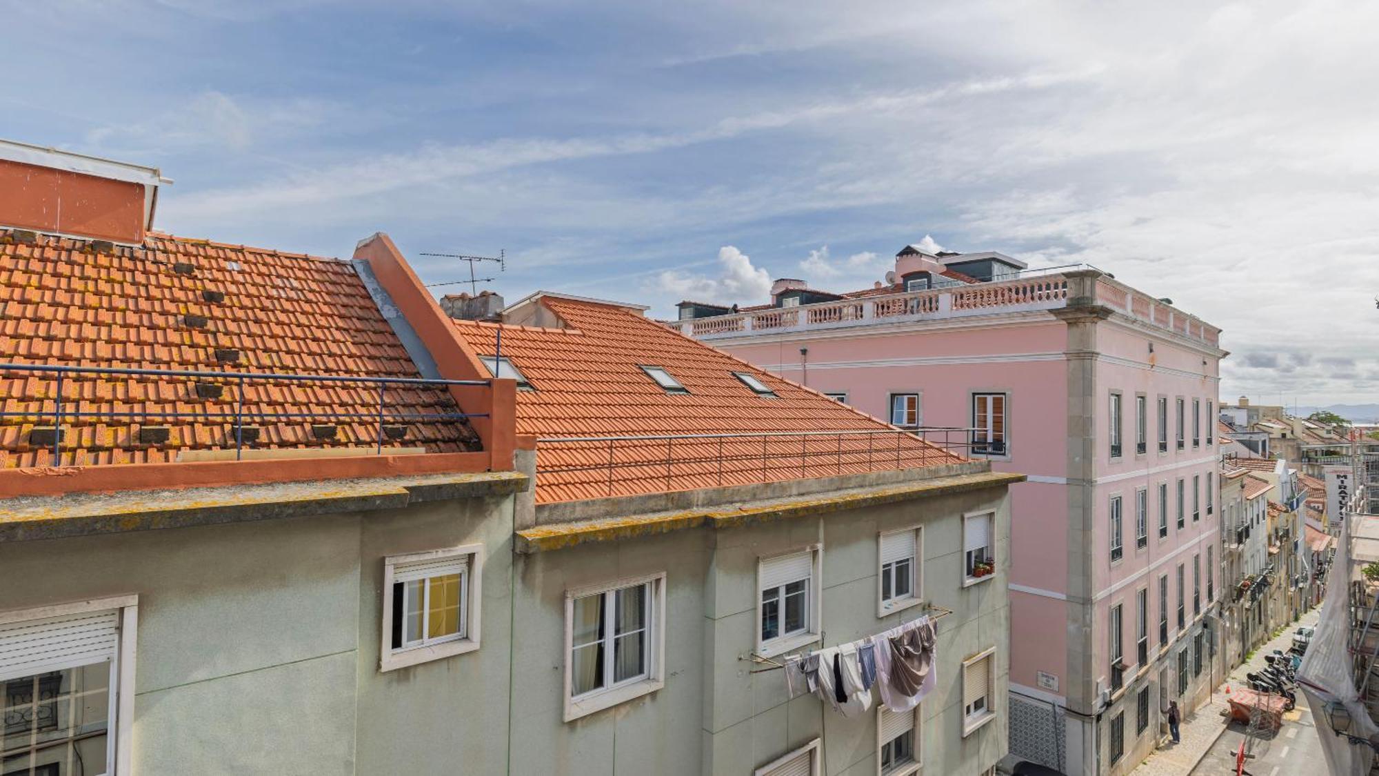 Sunny Design Apt In Praca Das Flores By Lovelystay Lisbona Esterno foto