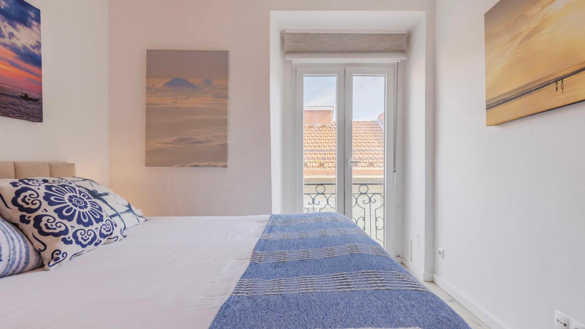 Sunny Design Apt In Praca Das Flores By Lovelystay Lisbona Esterno foto
