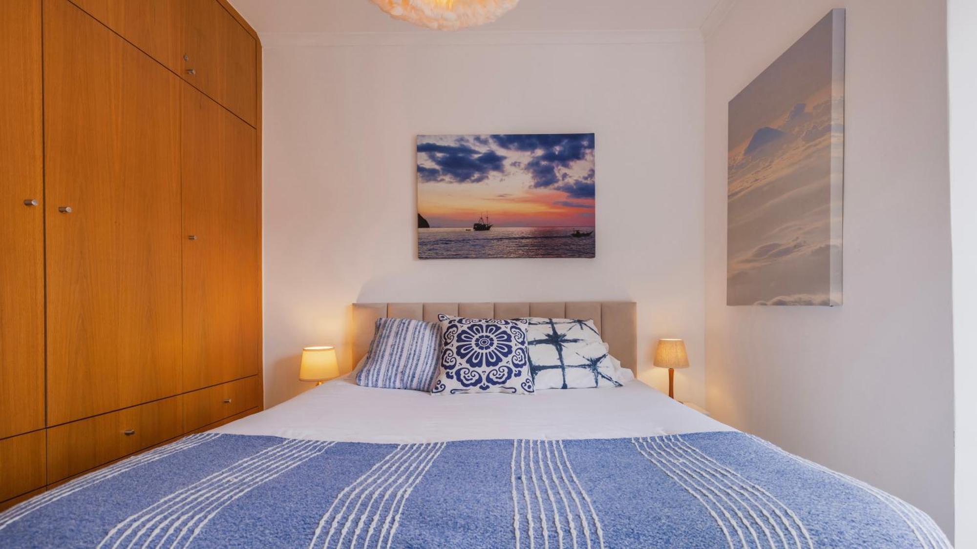Sunny Design Apt In Praca Das Flores By Lovelystay Lisbona Esterno foto